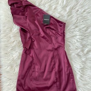 Super cute mini dress😍